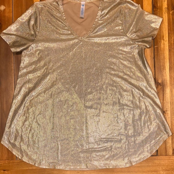 DAZZLE ME CRAZY TOP - GOLD - Picture 10 of 11